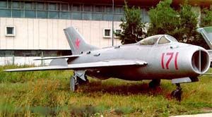 Фото самолёта МиГ-19